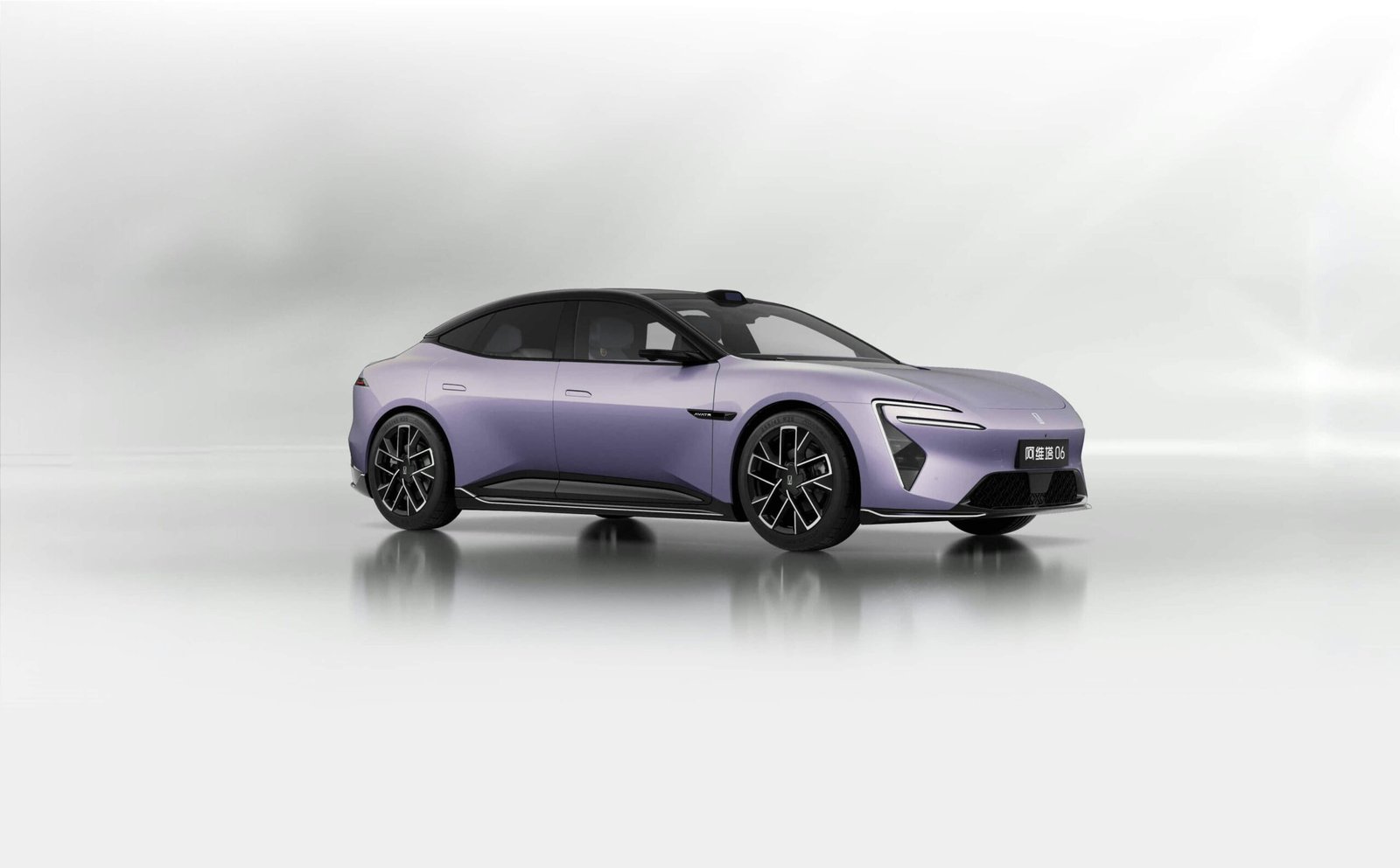 AVATR 06 – Premium Smart Electric Sedan | Specs & Features