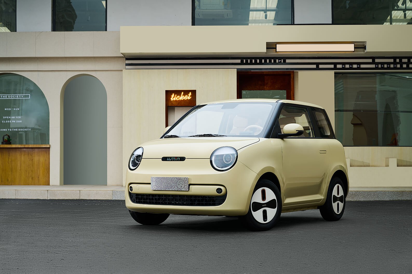 Nevo Lumin EV – Stylish Compact City Electric Car